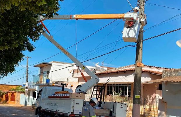 ILUMINAÇÃO PÚBLICA 